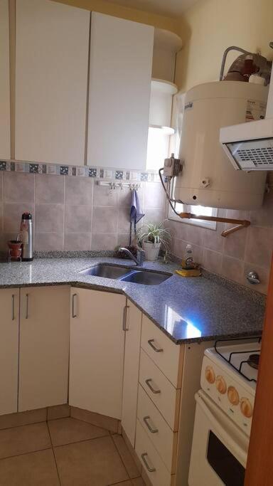 Excelente Departamento En Zona Centrica. C/Cochera Рио-Куарто Экстерьер фото